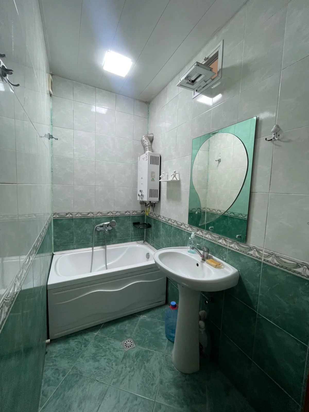 Kirayə 4 otaqlı Mənzil 115 m² Yasamal r. Yeni Yasamal q. – şəkil 16