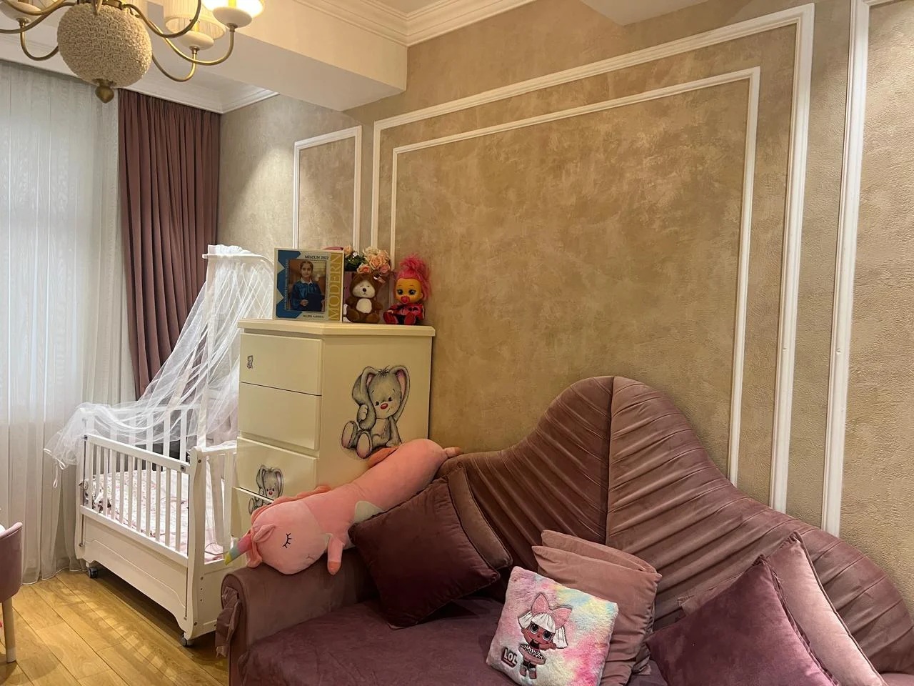 Satılır 4 otaqlı Mənzil 4 m² Nəsimi r.