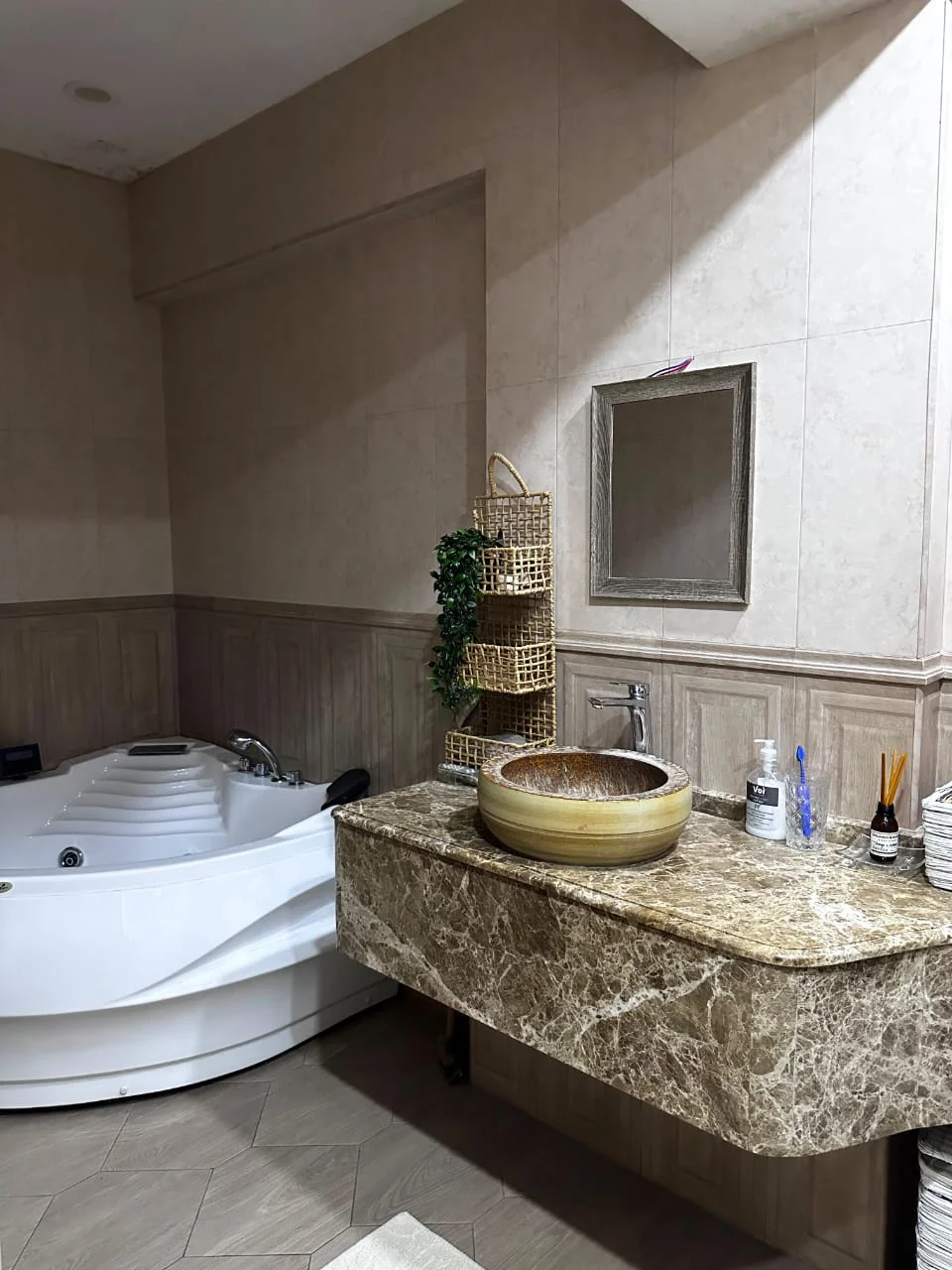 Kirayə 3 otaqlı Mənzil 141 m² Xətai r.