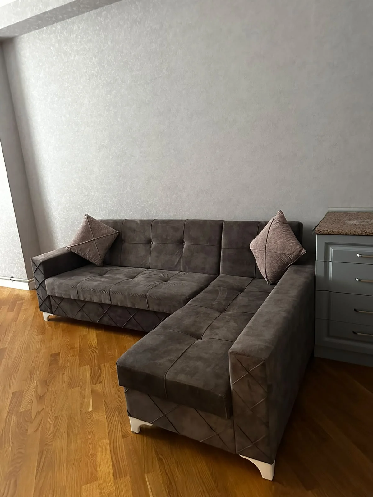 Kirayə 2 otaqlı Mənzil 50 m² Nəsimi r. – şəkil 2