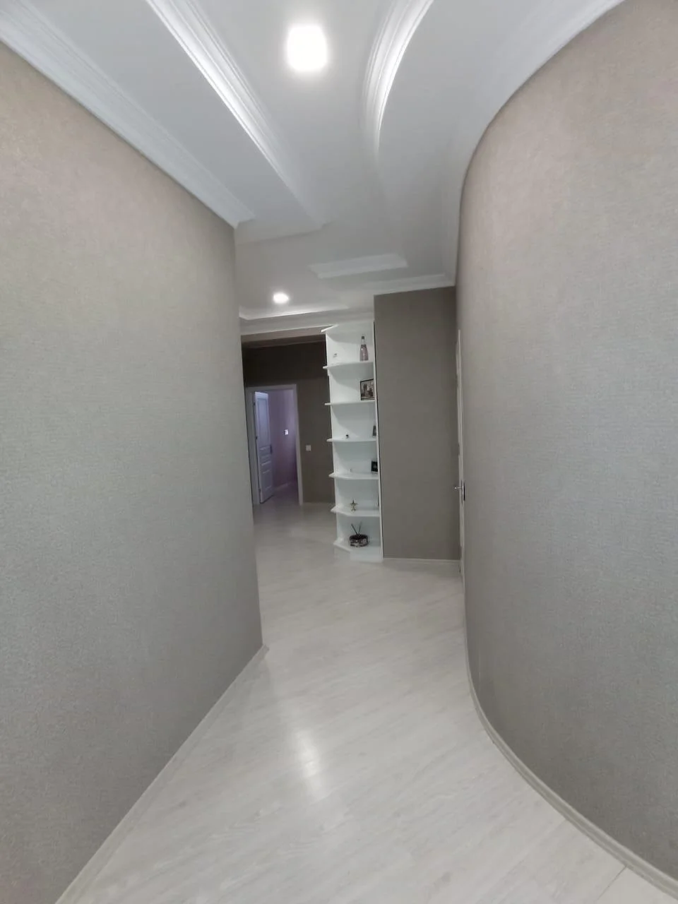Kirayə 3 otaqlı Mənzil 125 m² Yasamal r. Yeni Yasamal q. İnşaatçılar m. – şəkil 9