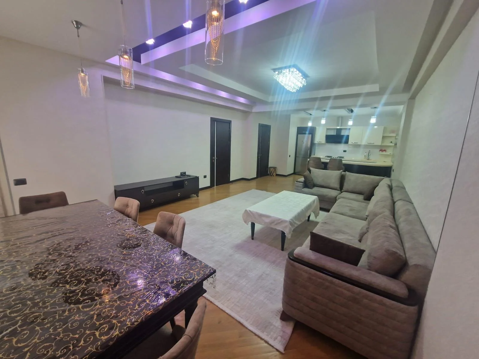 Kirayə 1000 otaqlı Mənzil 125 m² Nizami r. 8-ci kilometr q. Neftçilər m. – şəkil 1