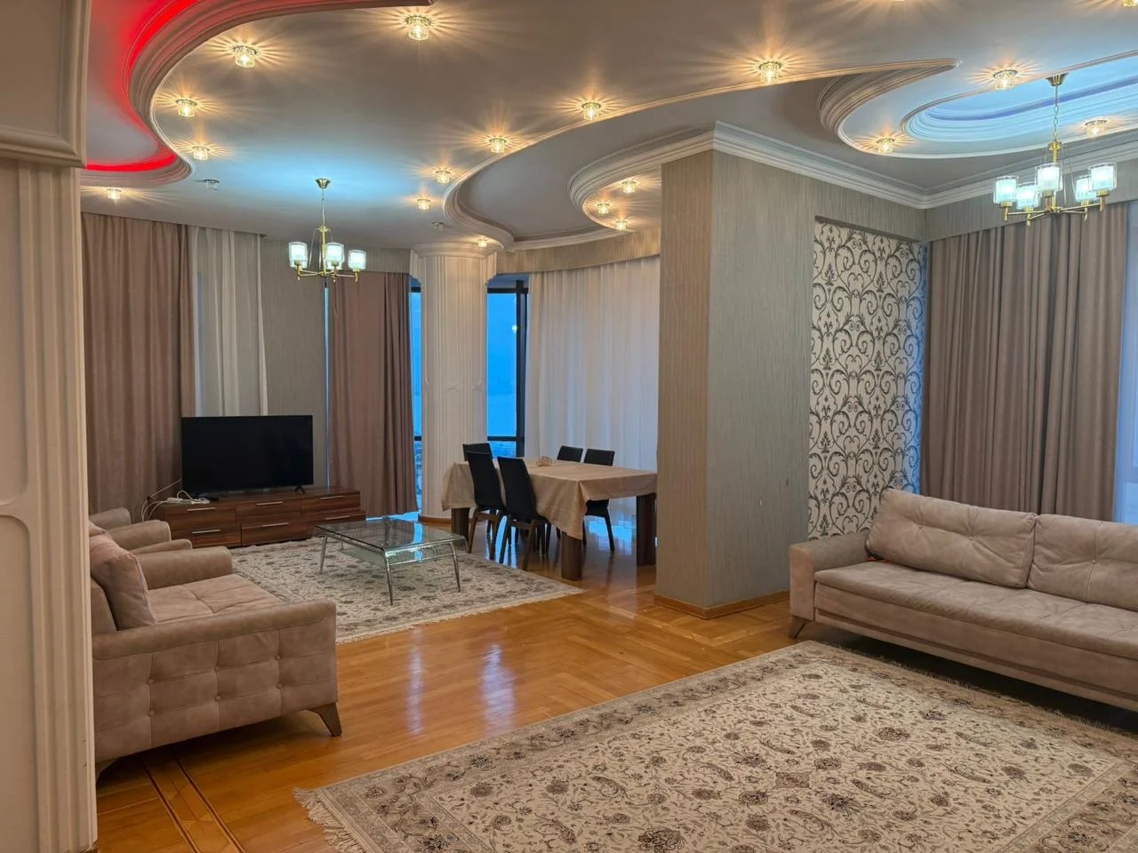Kirayə 4 otaqlı Mənzil 220 m² Nəsimi r. 28 May m. – şəkil 19