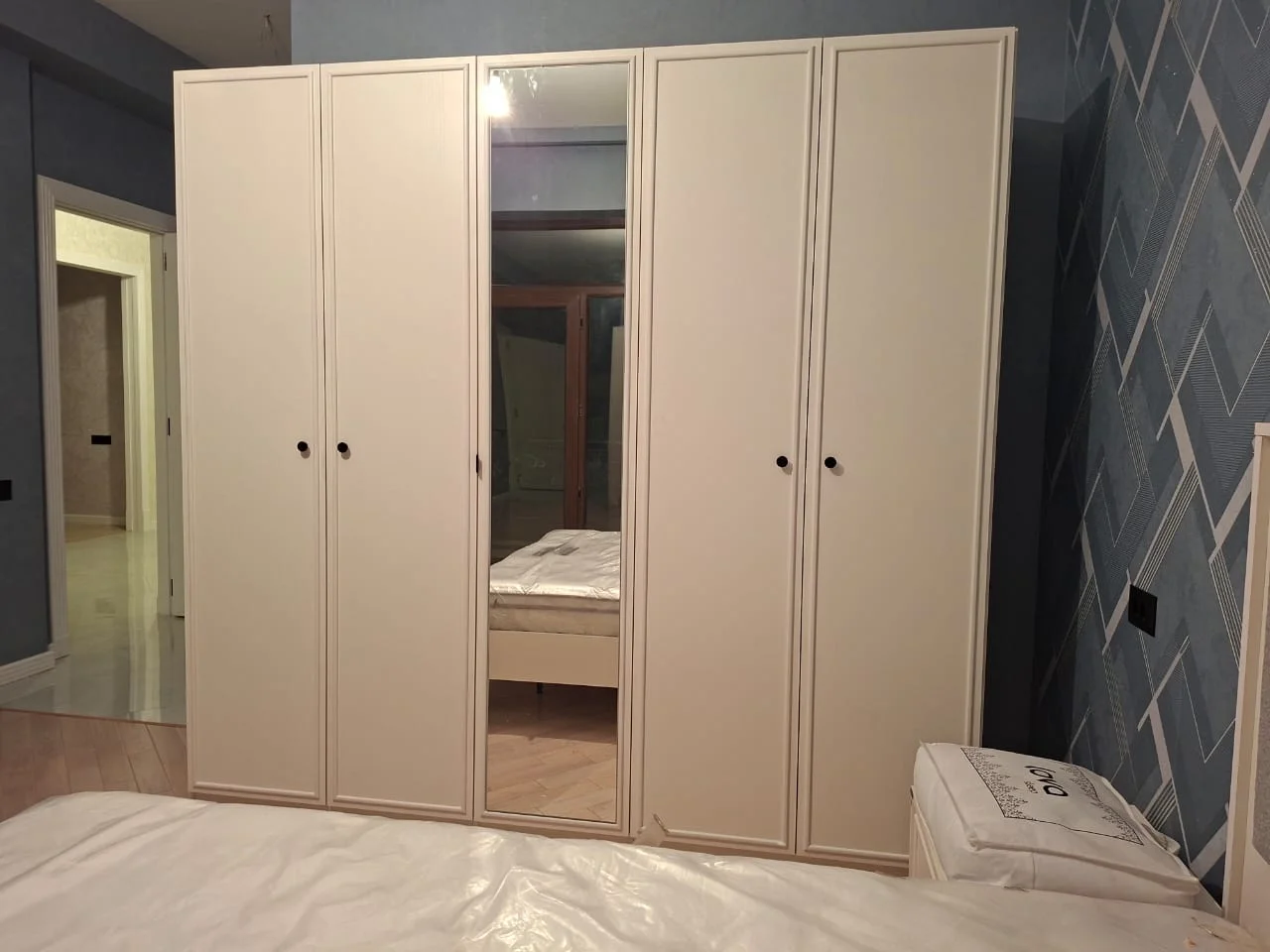 Kirayə 3 otaqlı Mənzil 130 m² Xətai r. Ağ şəhər q. – şəkil 3