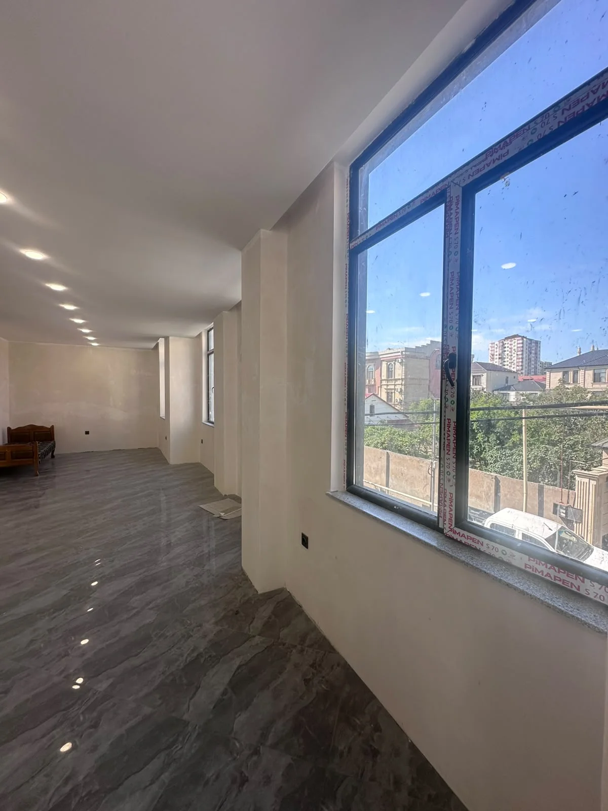 Kirayə Obyekt 350 m² Binəqədi r.