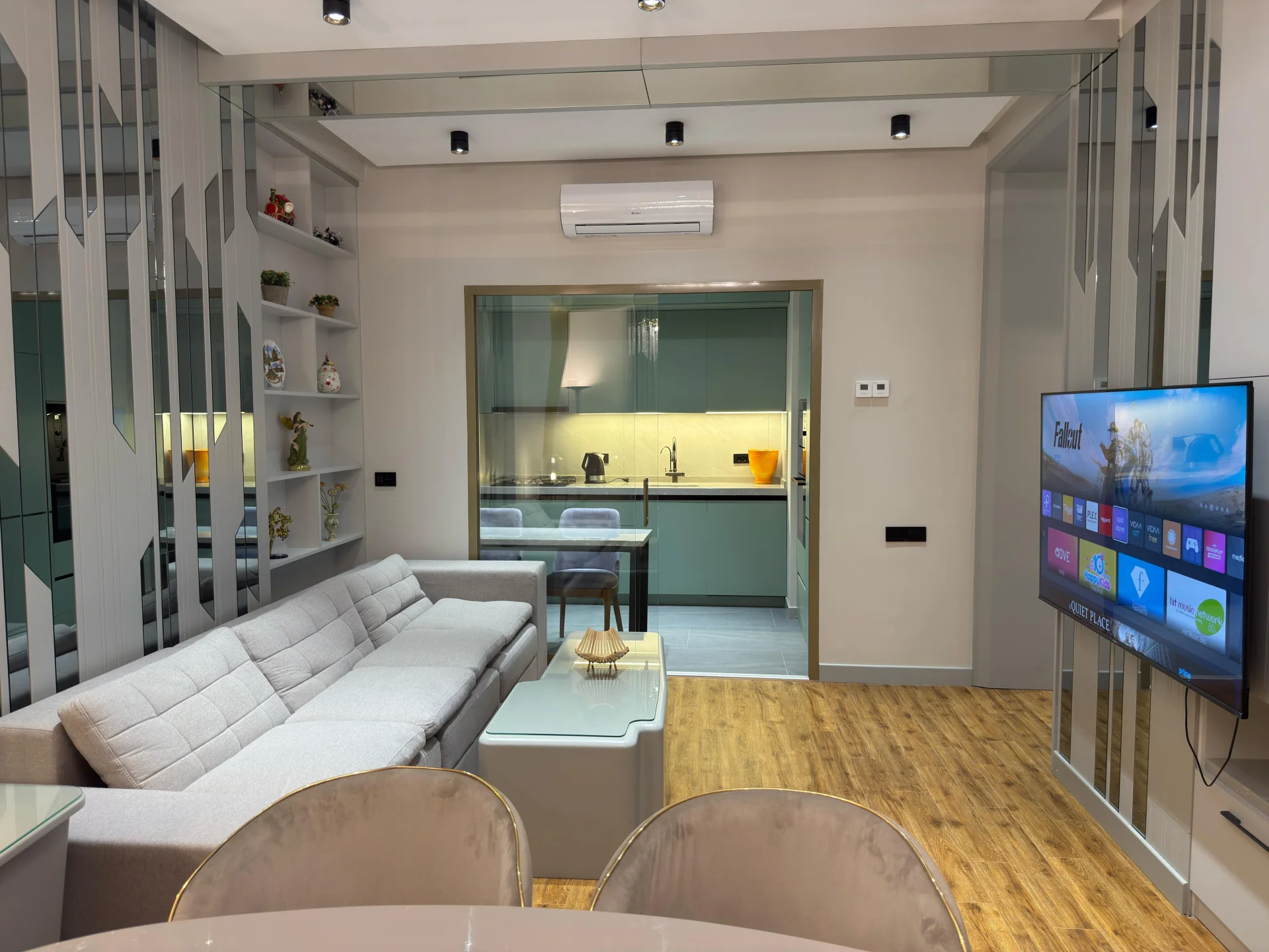 Kirayə 2 otaqlı Mənzil 65 m² Xətai r.