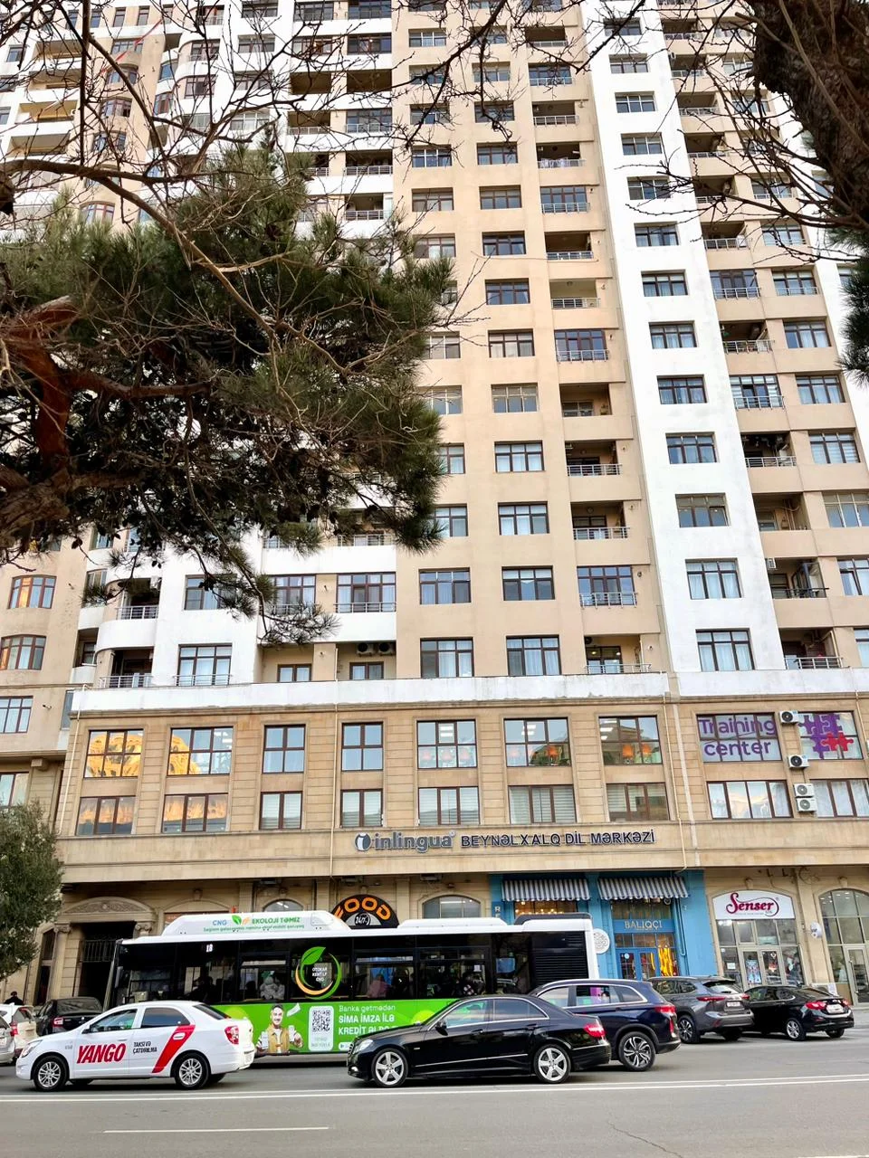 Kirayə 12 otaqlı Ofis 400 m² Yasamal r.