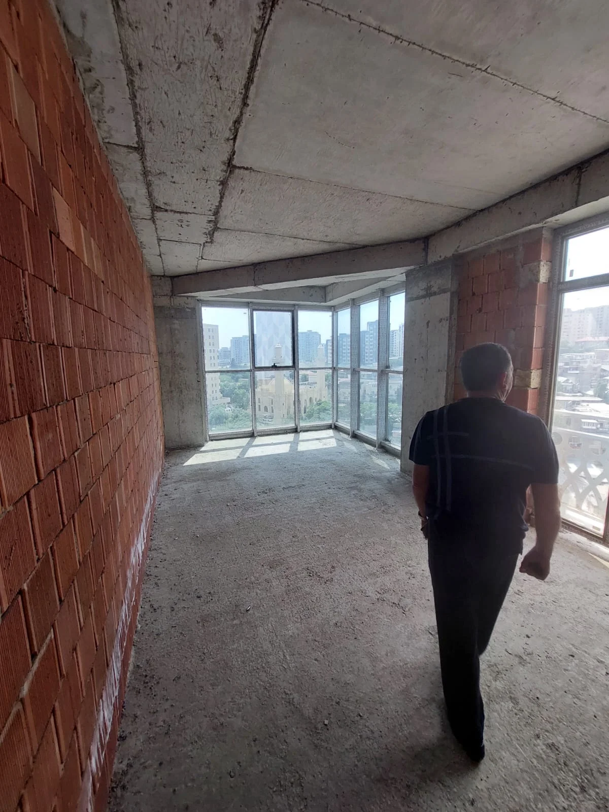 Satılır 3 otaqlı Mənzil 128 m² Nərimanov r.