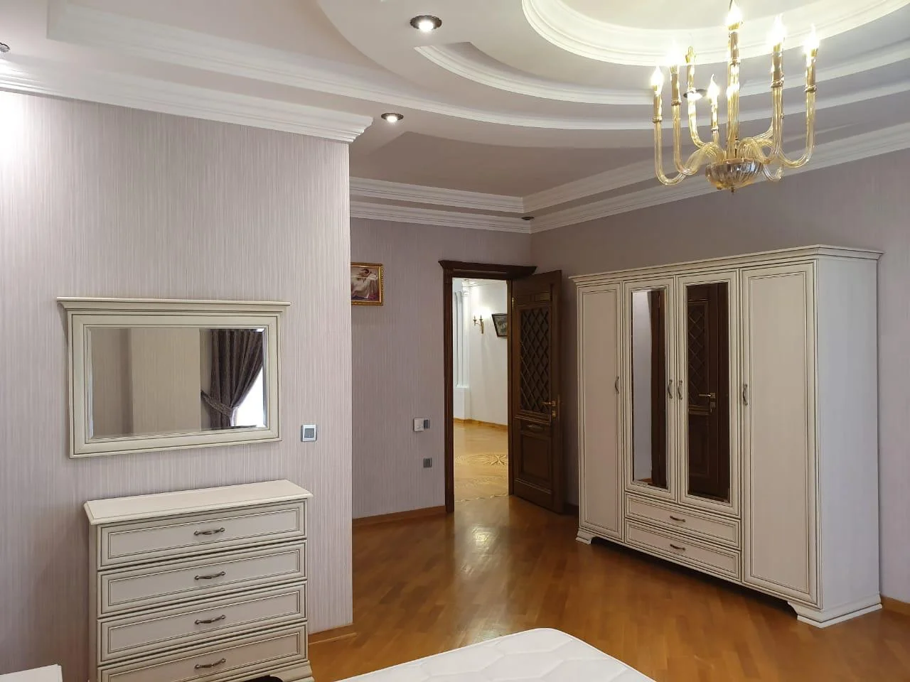 Kirayə 3 otaqlı Mənzil 288 m² Nəsimi r.