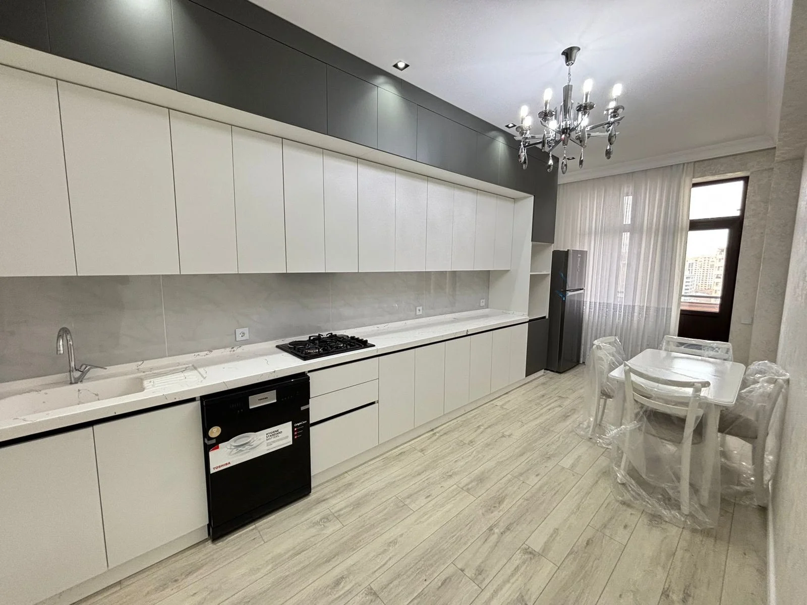Kirayə 3 otaqlı Mənzil 155 m² Nərimanov r. Gənclik m. – şəkil 3