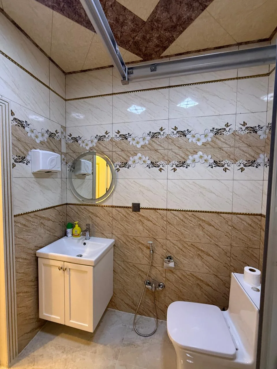 Kirayə 2 otaqlı Mənzil 75 m² Nərimanov r.