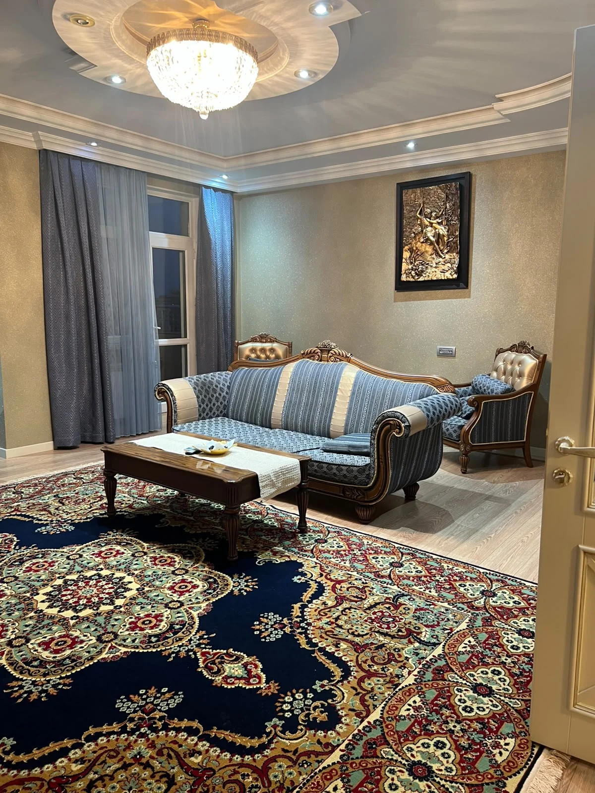 Satılır 4 otaqlı Mənzil 170 m² Xətai r.