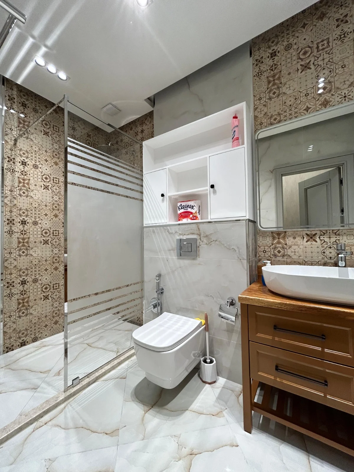 Kirayə 3 otaqlı Mənzil 158 m² Xətai r.