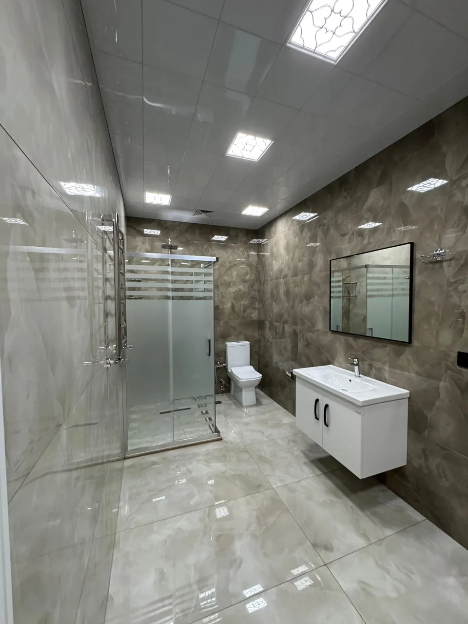 Kirayə 3 otaqlı Mənzil 155 m² Nəsimi r. – şəkil 7