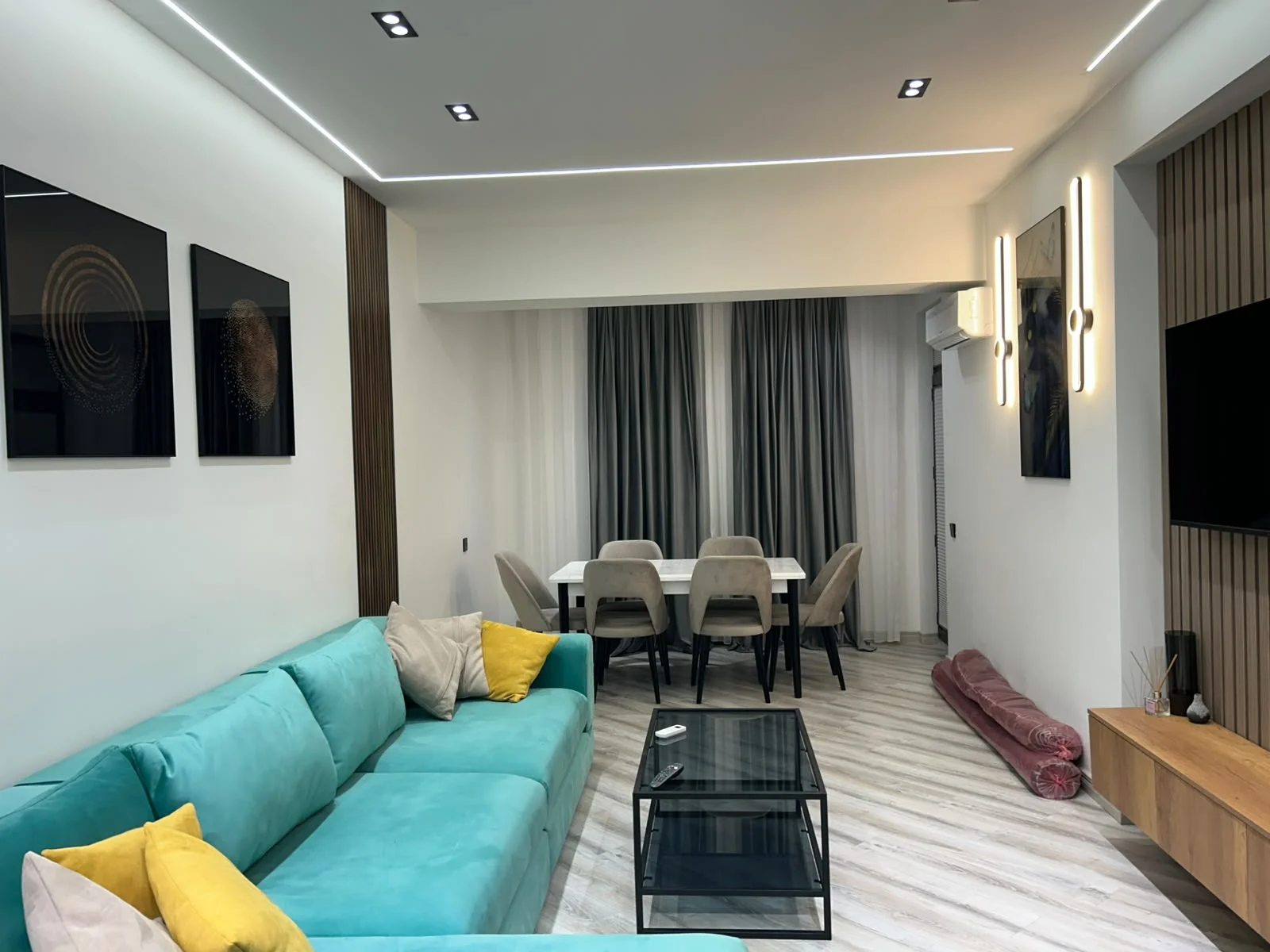 Kirayə 2 otaqlı Mənzil 70 m² Xətai r.