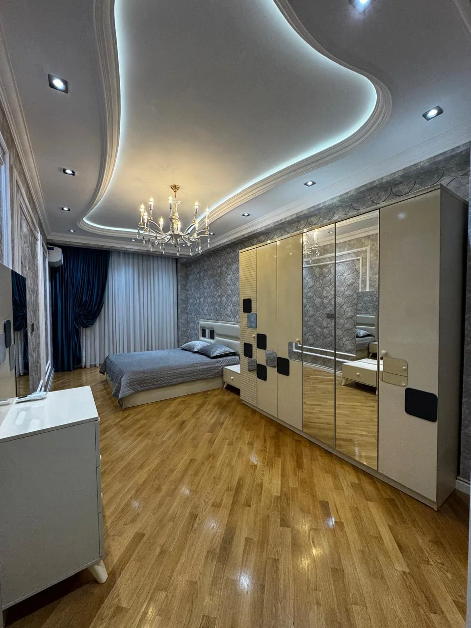 Kirayə 3 otaqlı Mənzil 130 m² Nizami r. Neftçilər m. – şəkil 7