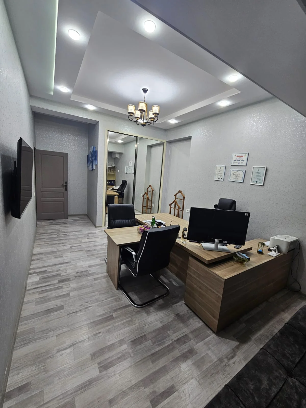 Kirayə 4 otaqlı Ofis 175 m² Nərimanov r.