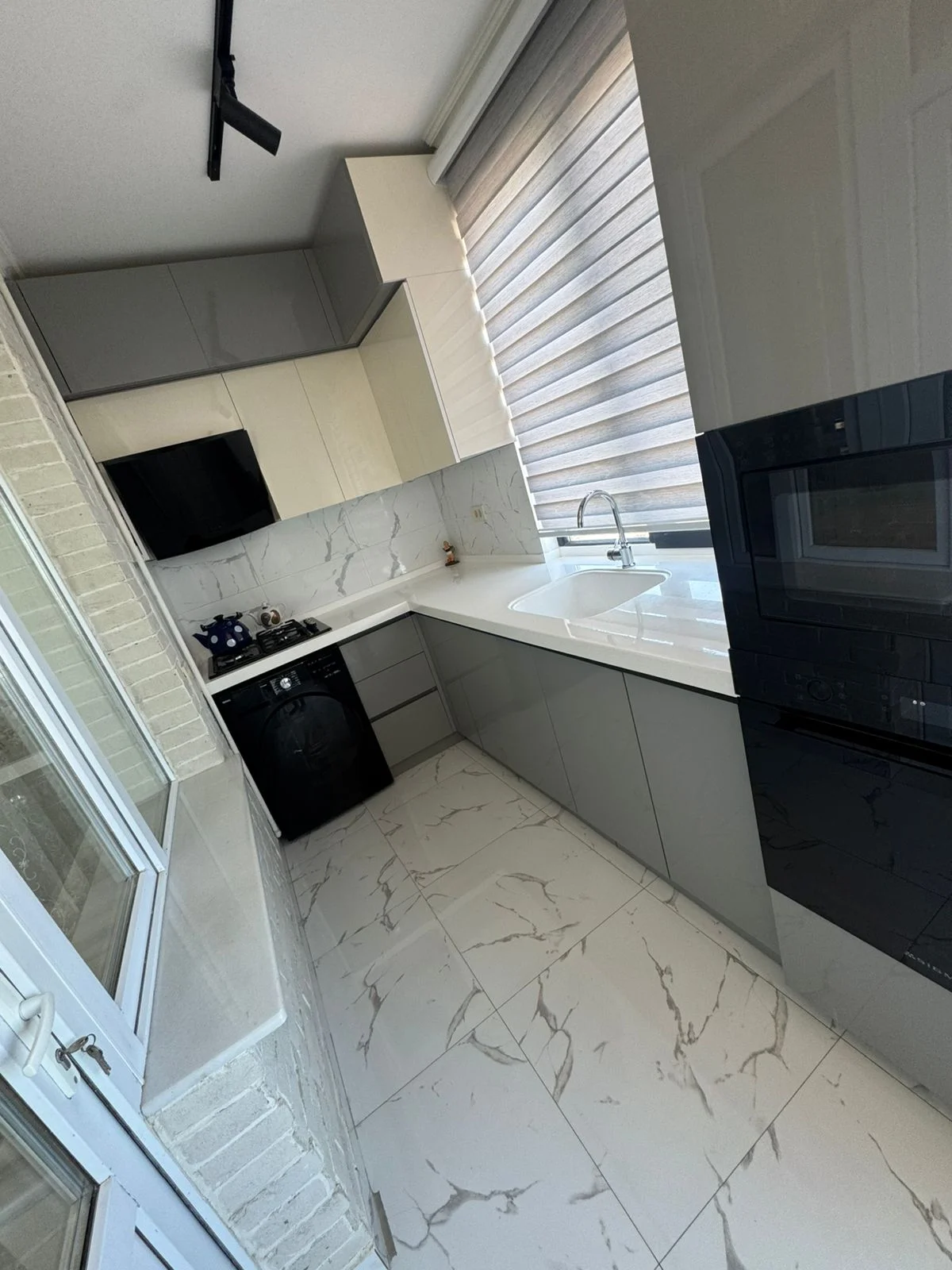 Kirayə 2 otaqlı Mənzil 80 m² Nəsimi r.
