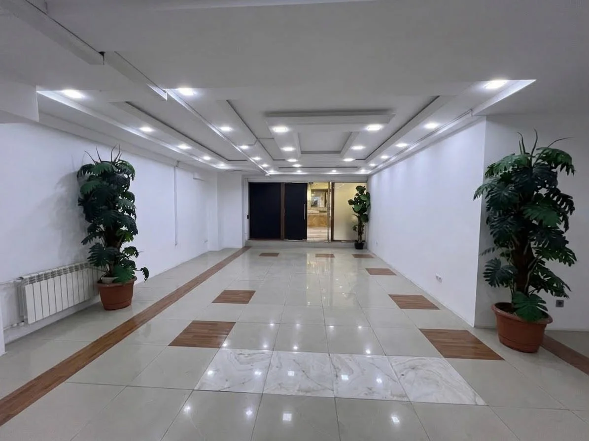 Kirayə 3 otaqlı Ofis 300 m² Nəsimi r.