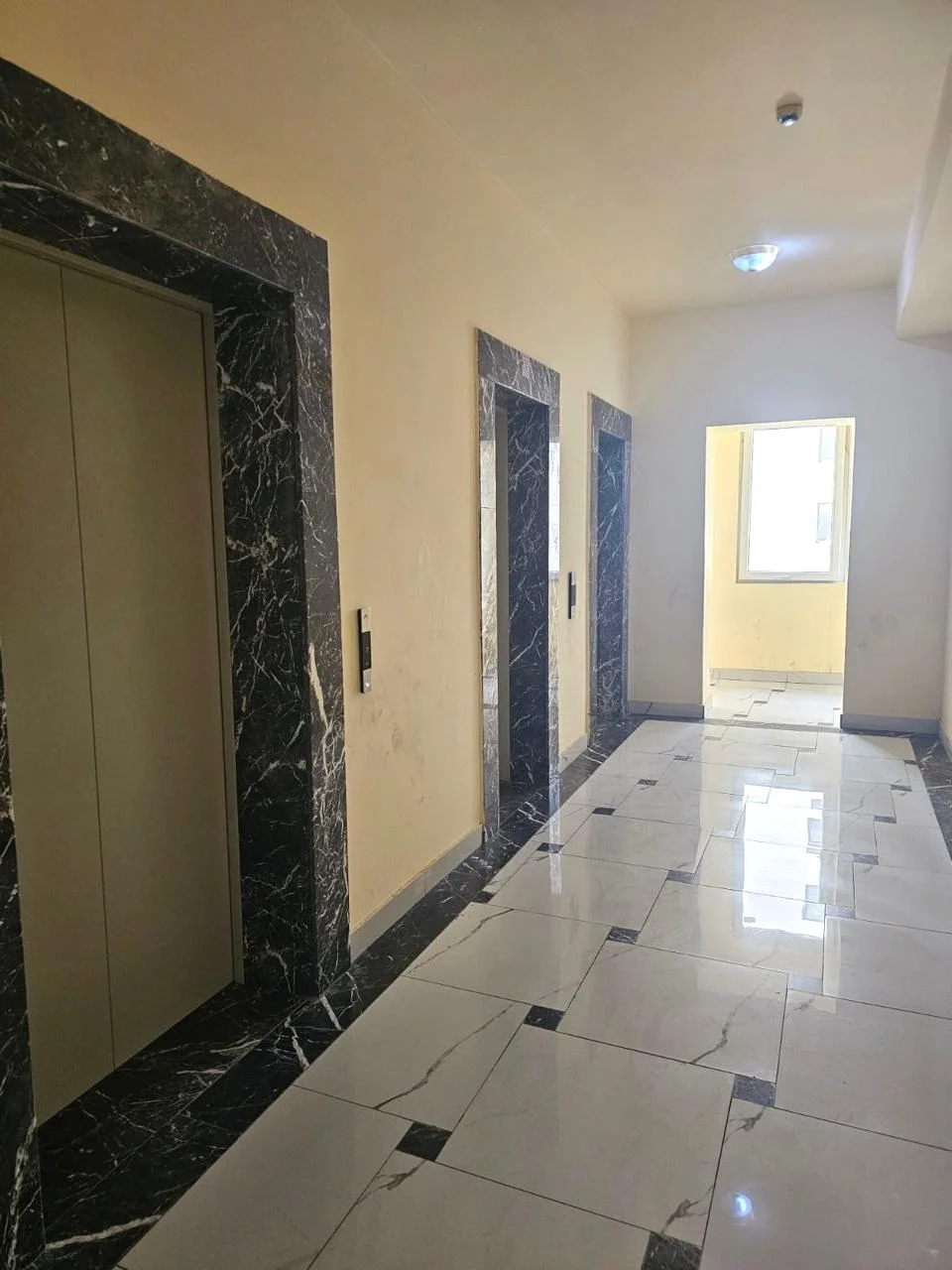 Satılır 4 otaqlı Mənzil 193 m² Nəsimi r.