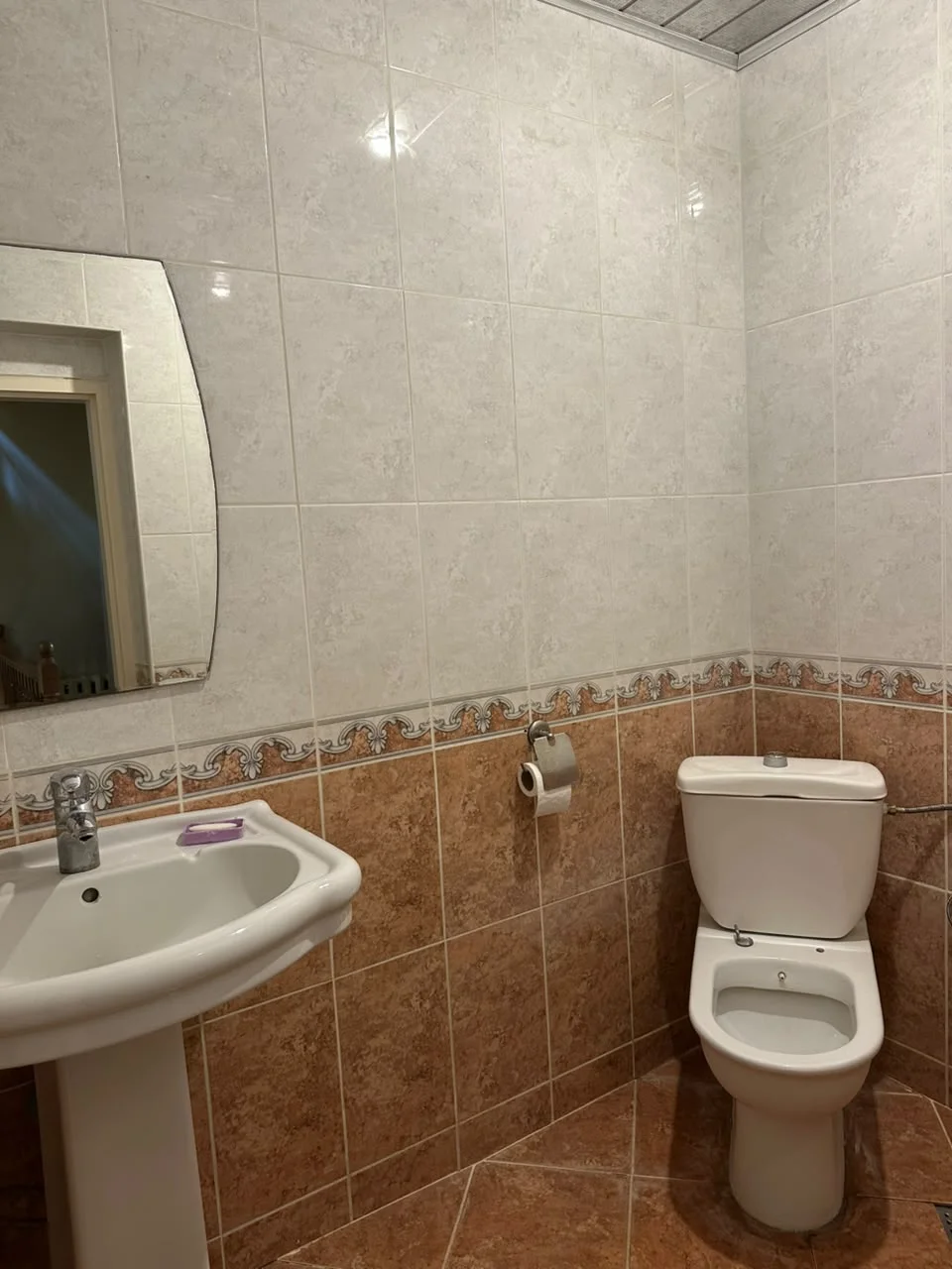 Kirayə 4 otaqlı Ofis 250 m² Nəsimi r.