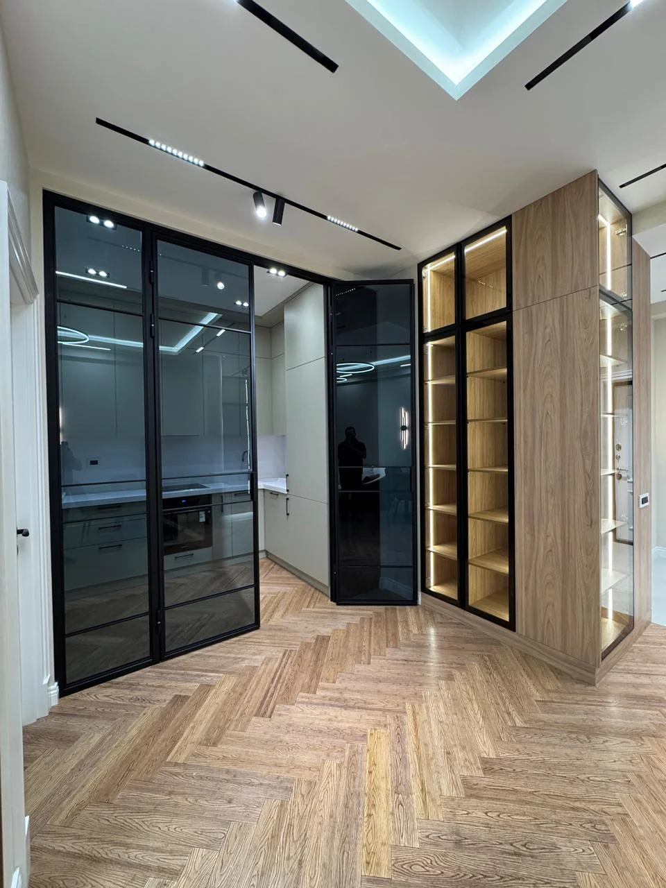 Kirayə 2 otaqlı Mənzil 70 m² Yasamal r. Elmlər Akademiyası m. – şəkil 15