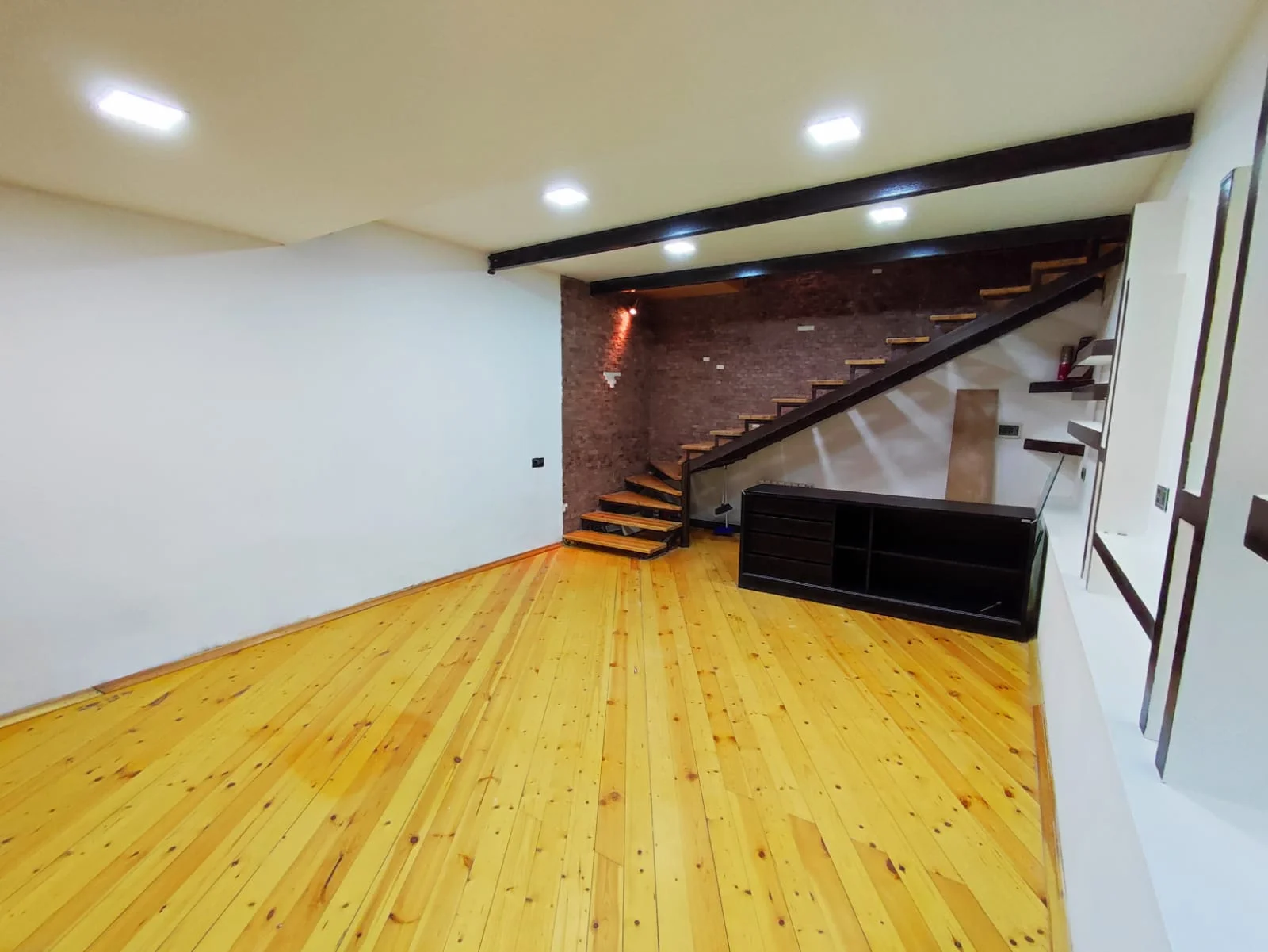 Kirayə 3 otaqlı Ofis 80 m² Nəsimi r. – şəkil 8