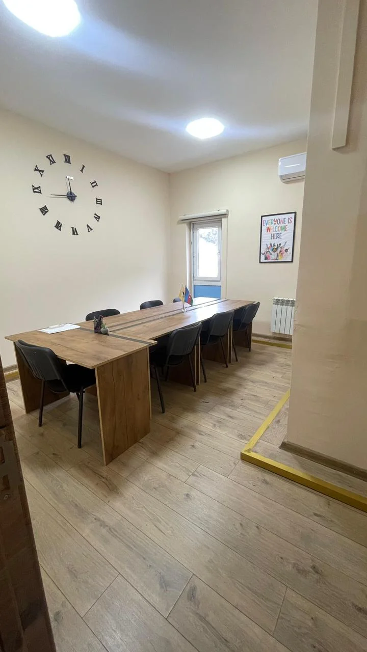 Kirayə 6 otaqlı Ofis 130 m² Nəsimi r.