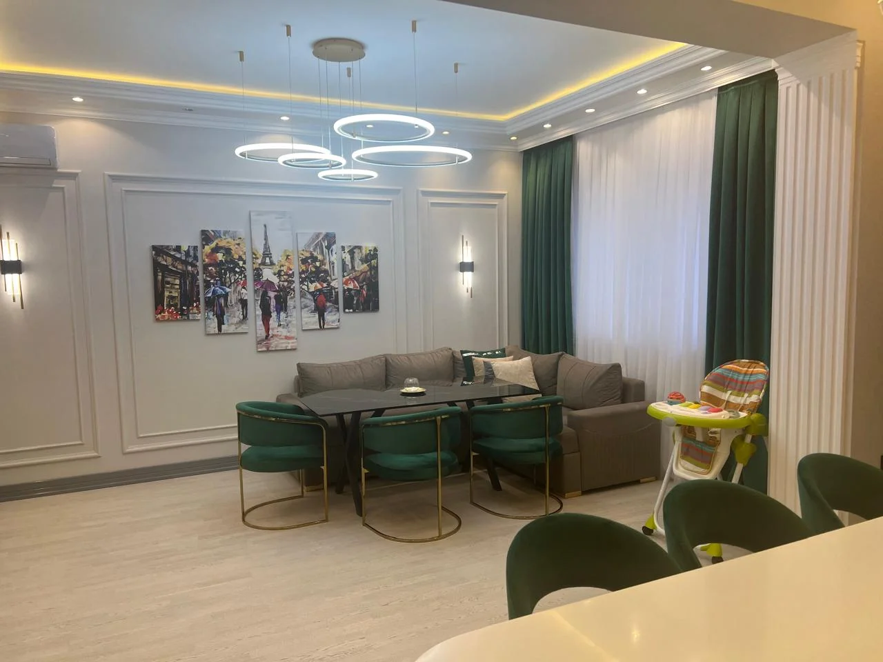 Satılır 3 otaqlı Mənzil 190 m² Xətai r. Ağ şəhər q. Şah İsmayıl Xətai m. – şəkil 5