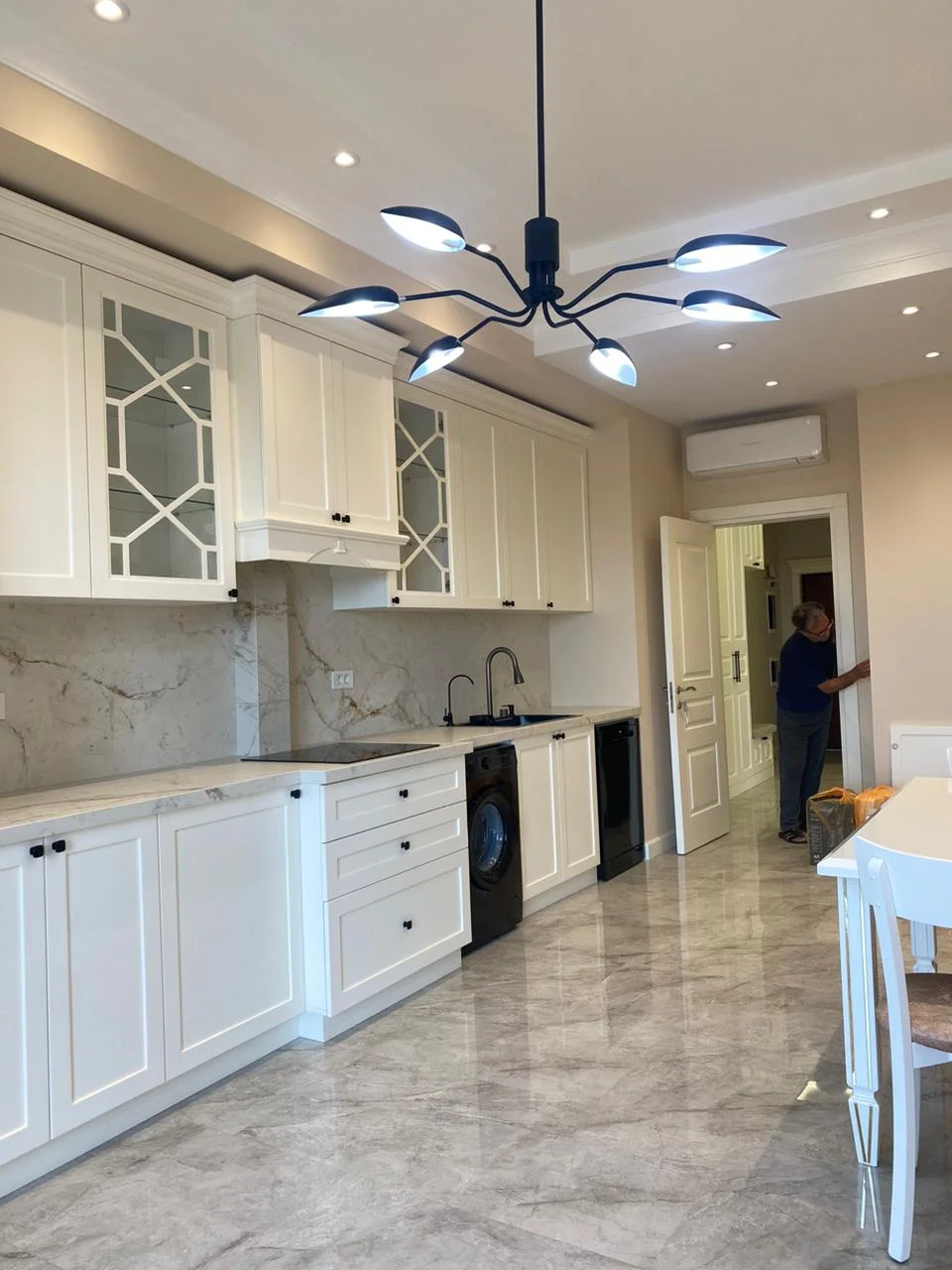Kirayə 3 otaqlı Mənzil 157 m² Xətai r. Ağ şəhər q. – şəkil 4