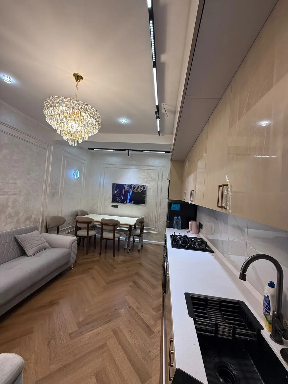 Kirayə 2 otaqlı Mənzil 55 m² Nəsimi r.