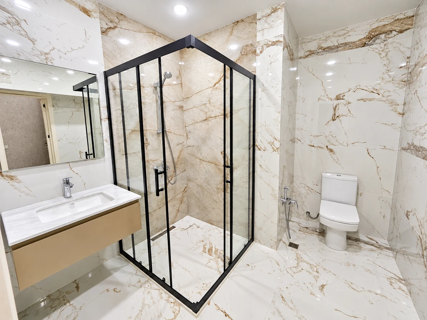 Kirayə 4 otaqlı Mənzil 250 m² Səbail r. Sahil m. – şəkil 9