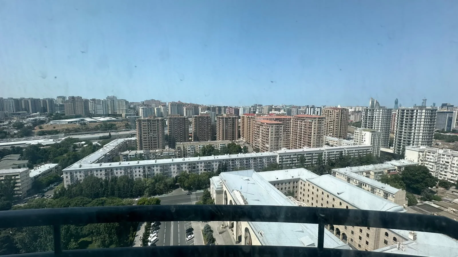 Kirayə 4 otaqlı Mənzil 235 m² Nəsimi r. – şəkil 16
