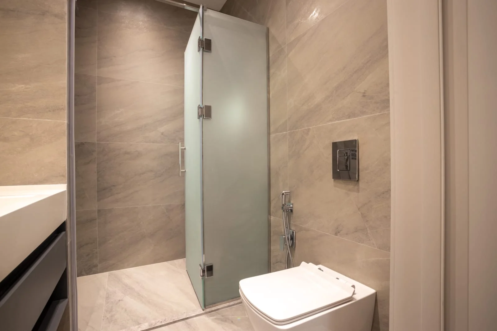 Kirayə 3 otaqlı Mənzil 160 m² Xətai r.