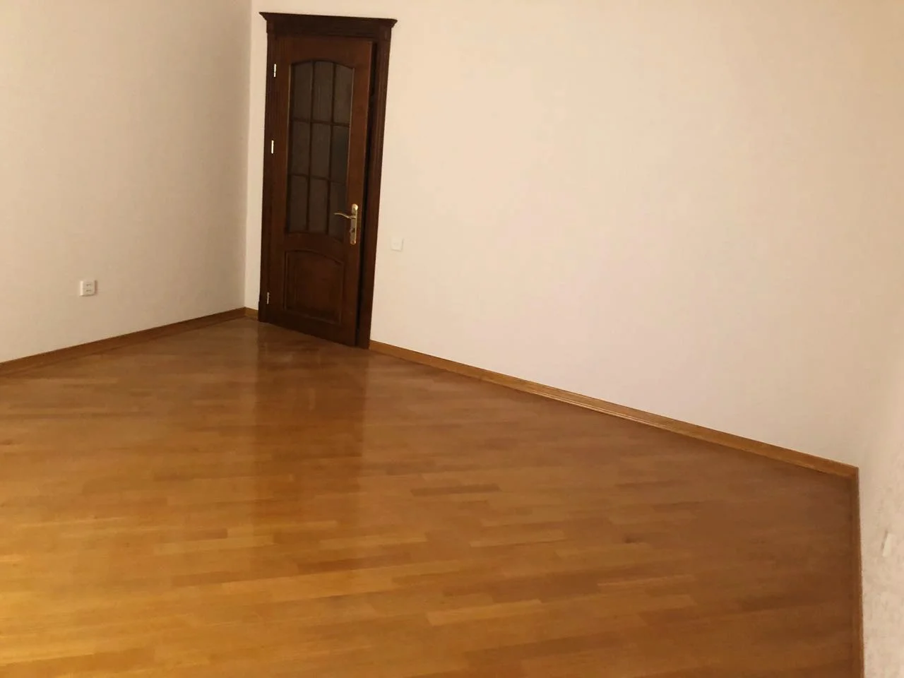 Kirayə 3 otaqlı Mənzil 150 m² Yasamal r. Elmlər Akademiyası m. – şəkil 6