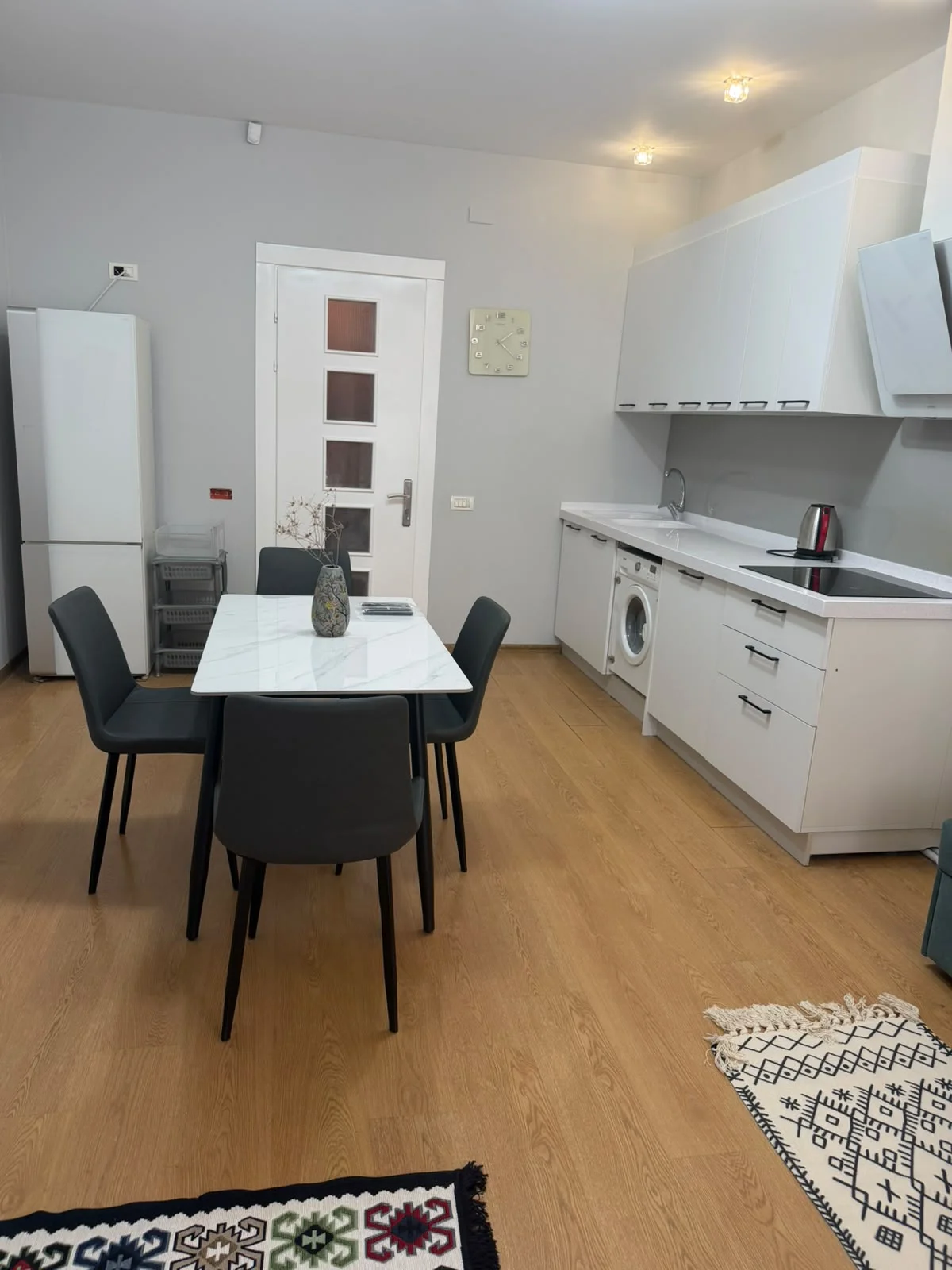 Kirayə 3 otaqlı Mənzil 135 m² Nəsimi r. Gənclik m. – şəkil 4