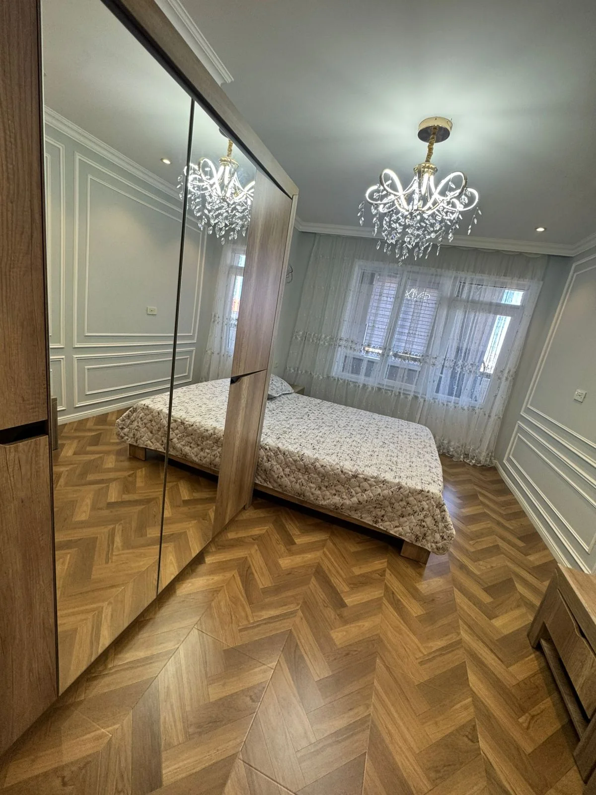 Kirayə 2 otaqlı Mənzil 80 m² Nəsimi r.