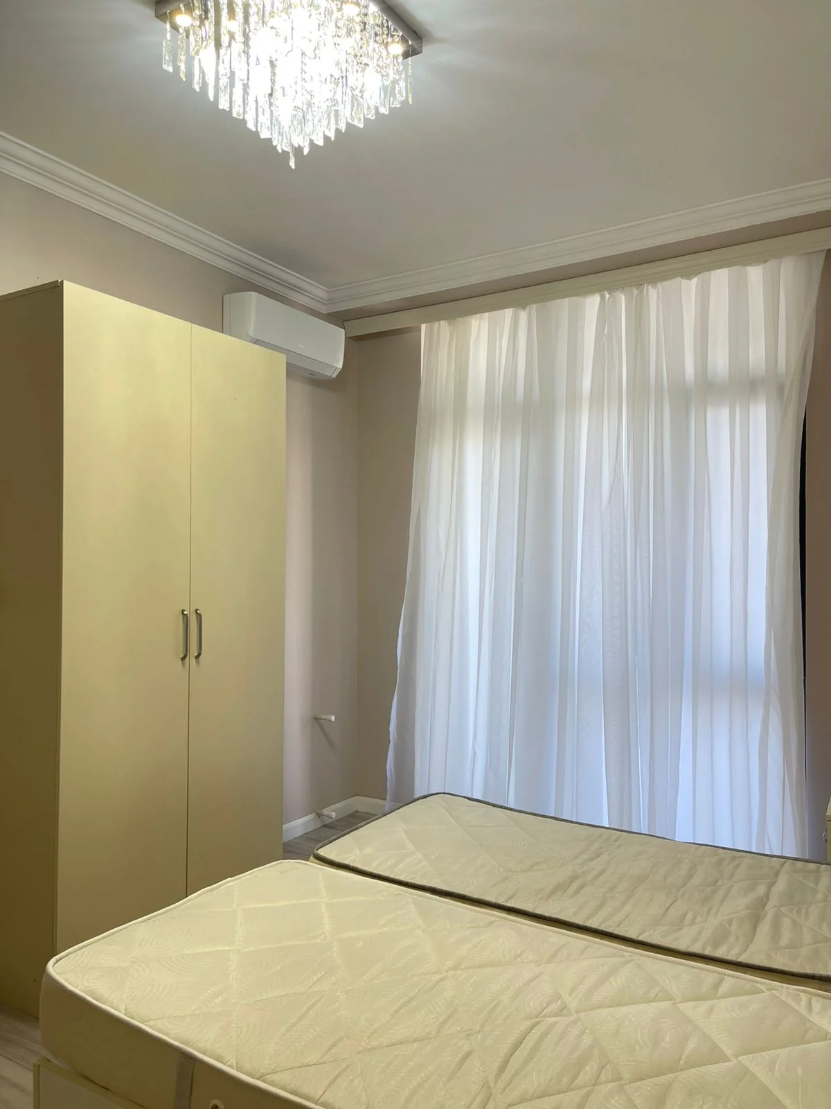 Kirayə 4 otaqlı Mənzil 155 m² Nəsimi r.