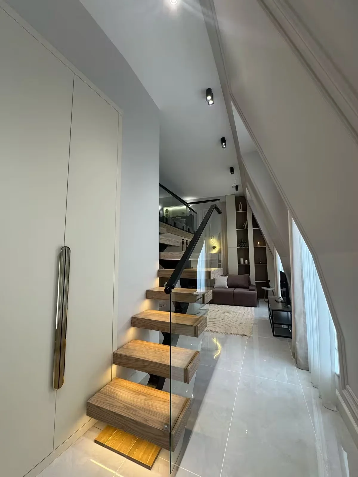 Kirayə 2 otaqlı Mənzil 60 m² Xətai r.