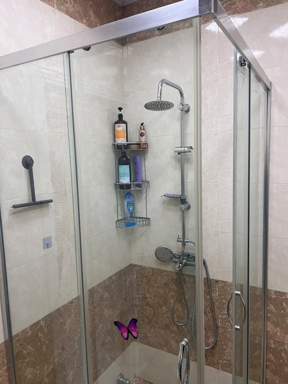 Kirayə 4 otaqlı Mənzil 180 m² Yasamal r.