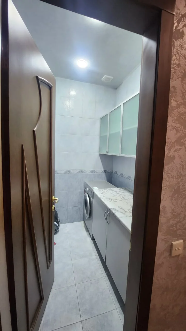 Kirayə 5 otaqlı Mənzil 220 m² Nərimanov r. Gənclik m. – şəkil 11