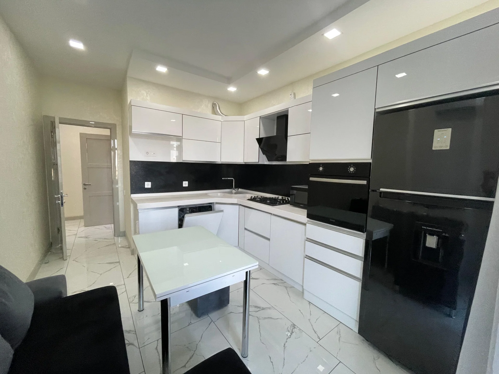 Kirayə 3 otaqlı Mənzil 117 m² Yasamal r. – şəkil 12