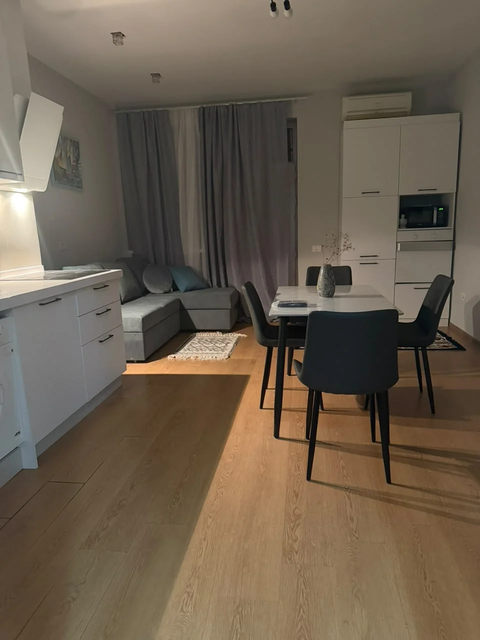Kirayə 3 otaqlı Mənzil 130 m² Nəsimi r. – şəkil 3