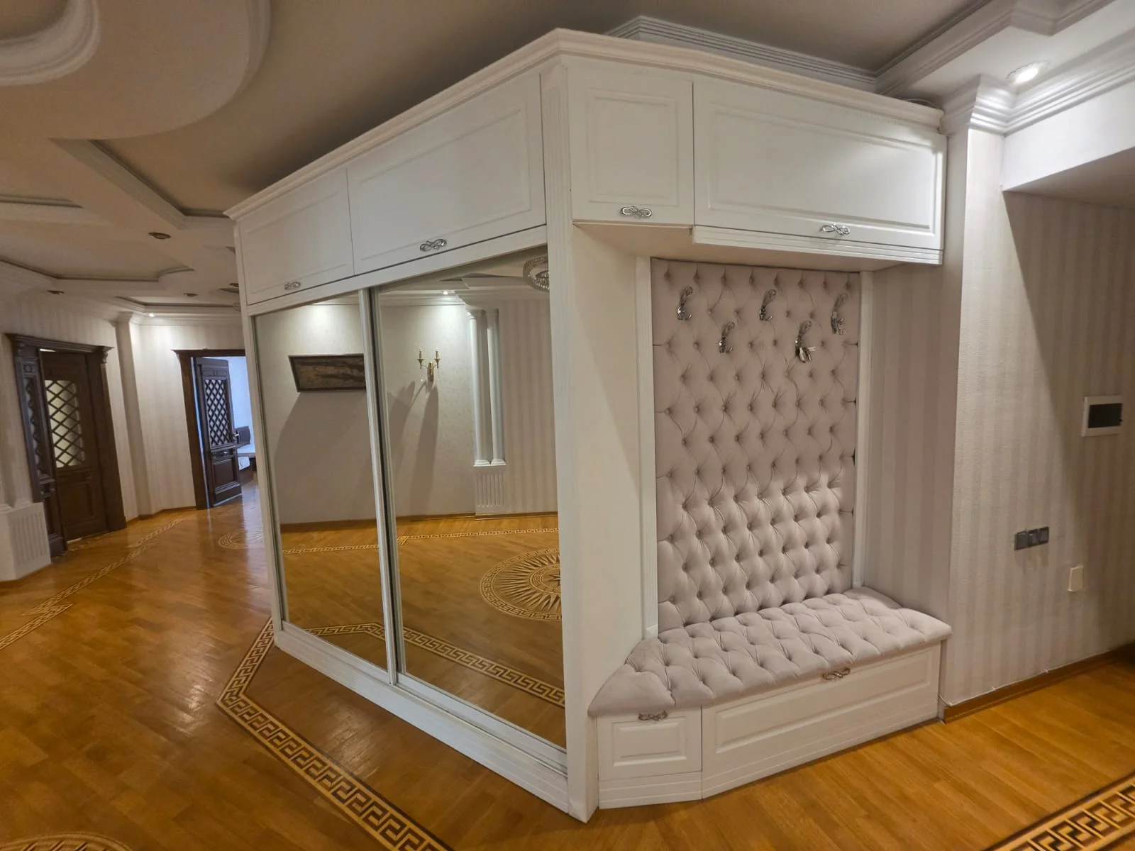 Kirayə 3 otaqlı Mənzil 280 m² Yasamal r.