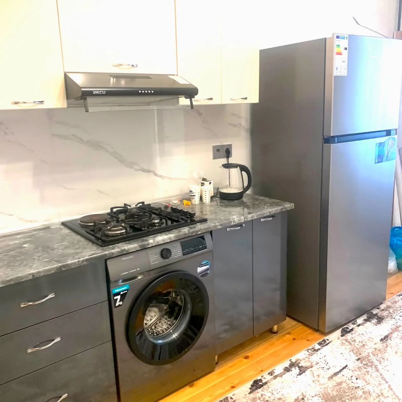Kirayə 2 otaqlı Mənzil 80 m² Nizami r.