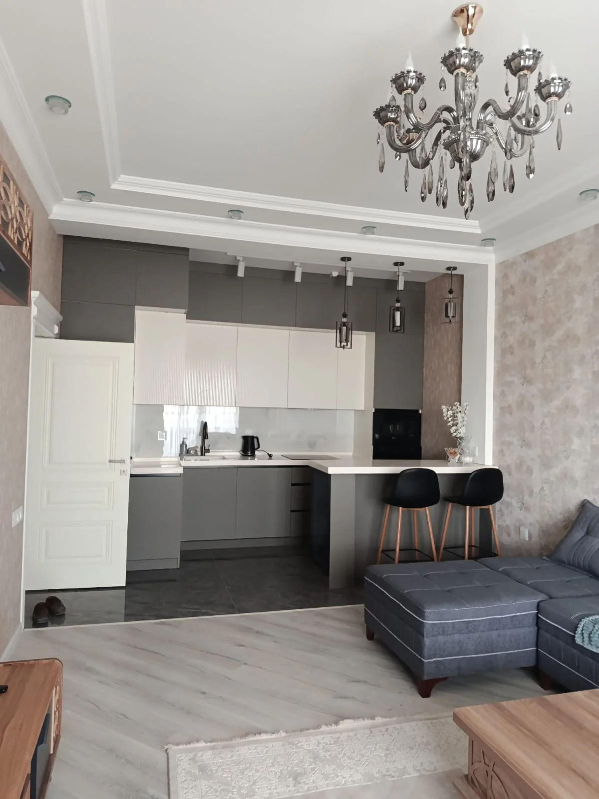 Kirayə 2 otaqlı Mənzil 112 m² Binəqədi r.