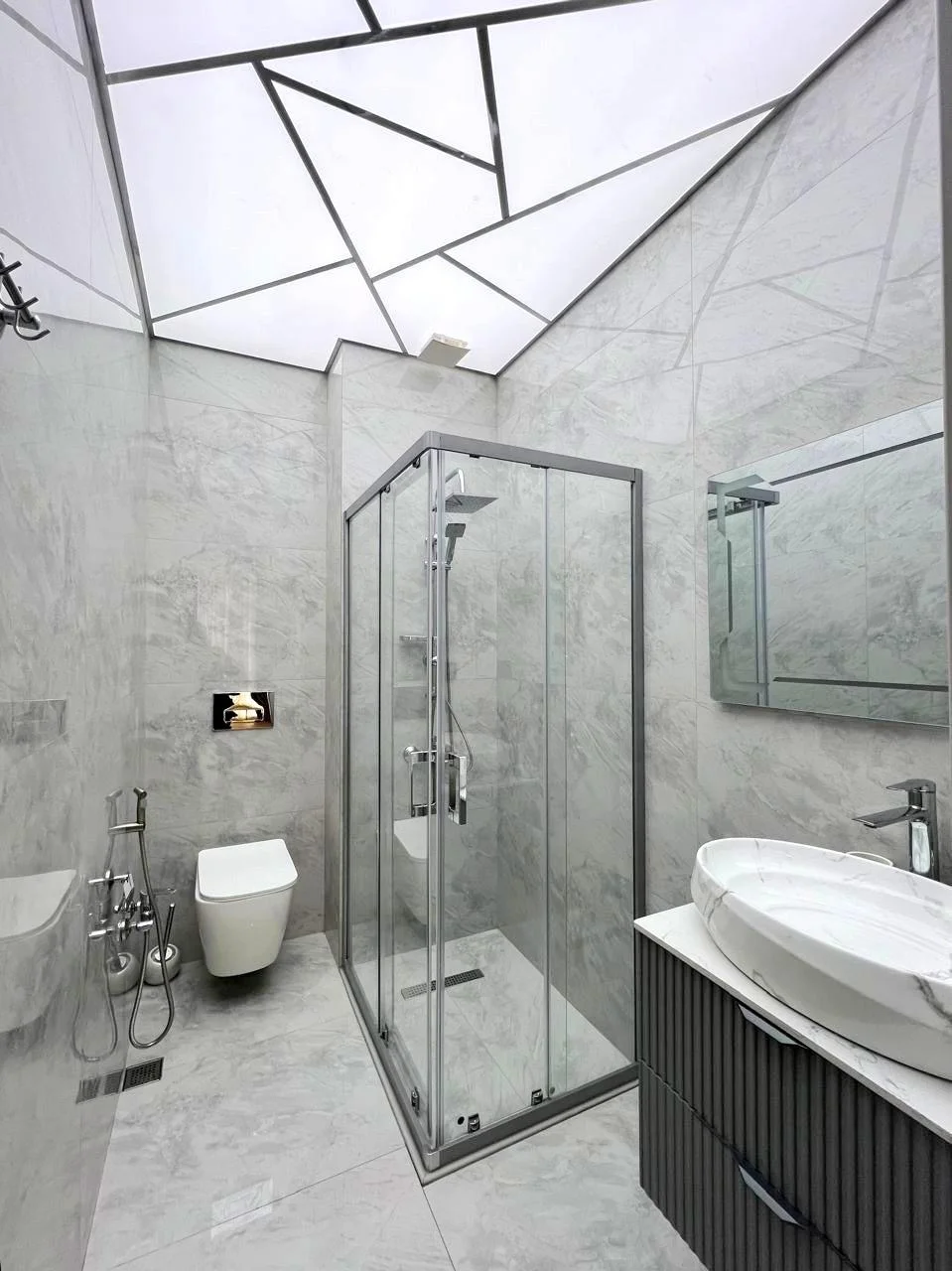 Satılır 4 otaqlı Mənzil 193 m² Nəsimi r.