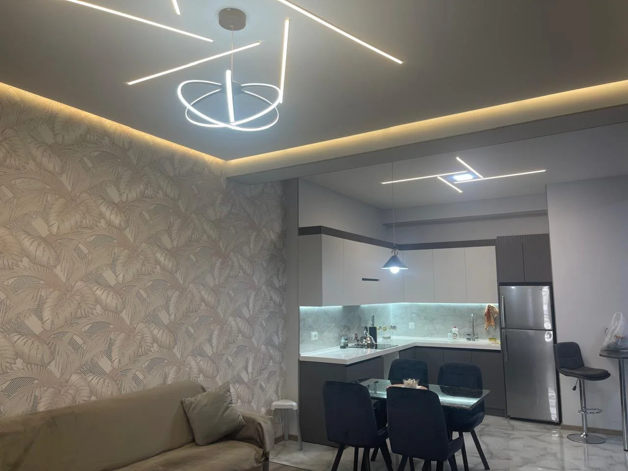 Kirayə 2 otaqlı Mənzil 70 m² Xətai r. Ağ şəhər q. – şəkil 4