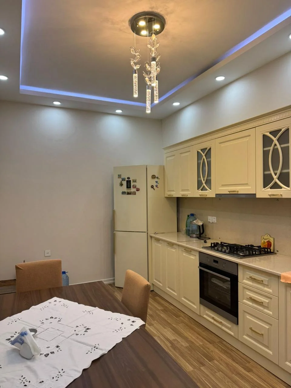 Kirayə 2 otaqlı Mənzil 85 m² Nəsimi r.
