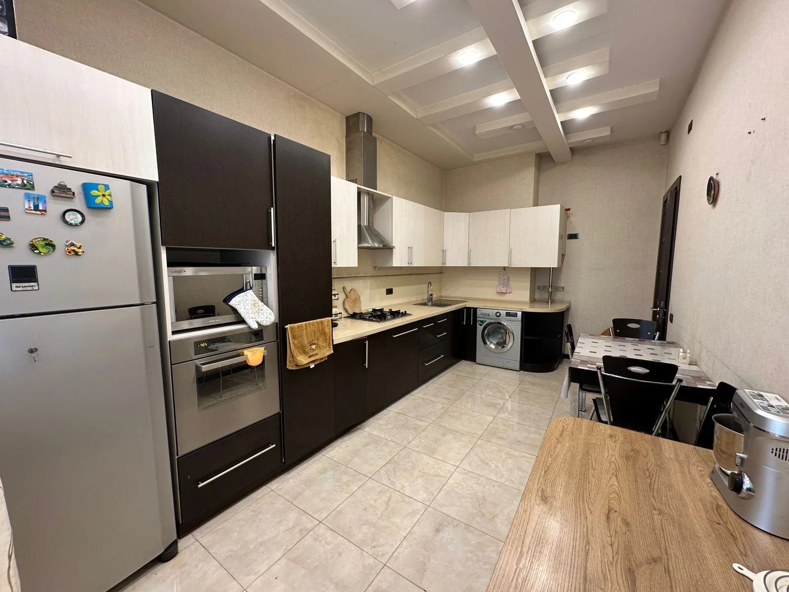 Kirayə 3 otaqlı Mənzil 160 m² Nəsimi r.